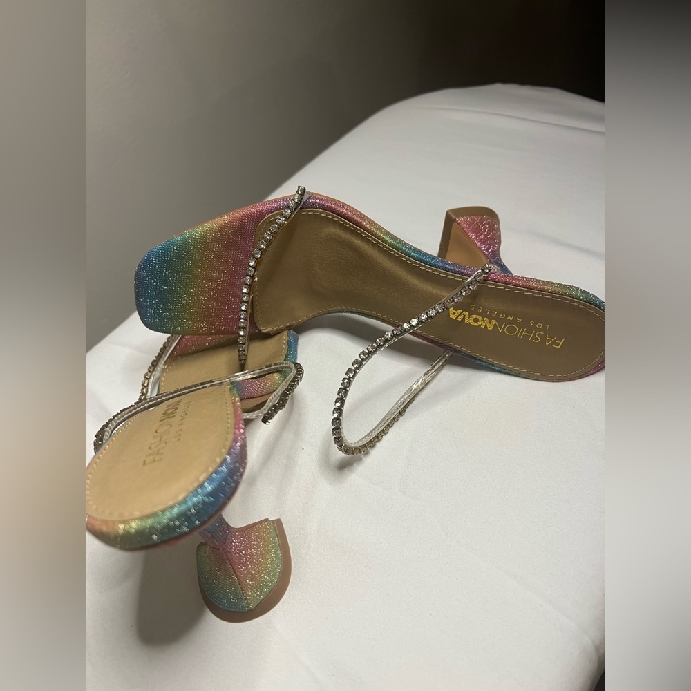 Fashion Nova 3’ heel sandal. Multi color.